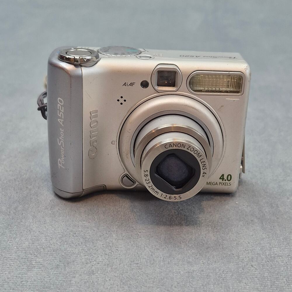 Canon PowerShot A520 4.0MP Digital Camera Silver For Parts Not Working
